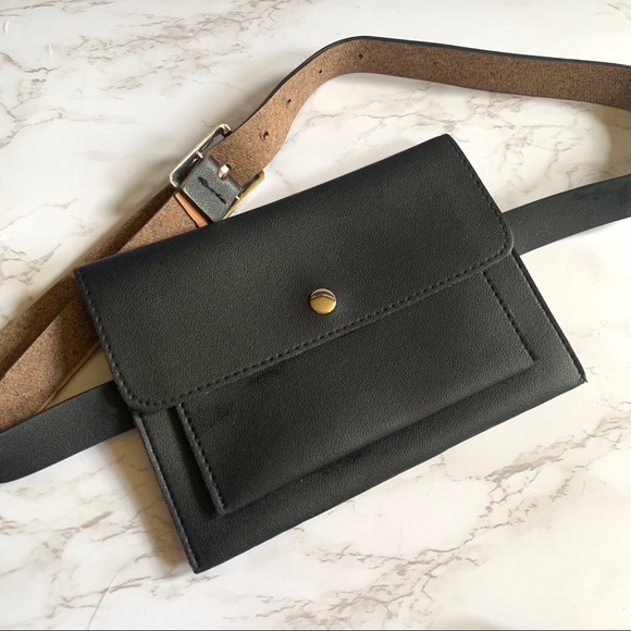 Handbags - Black belt bag Fannypack bag